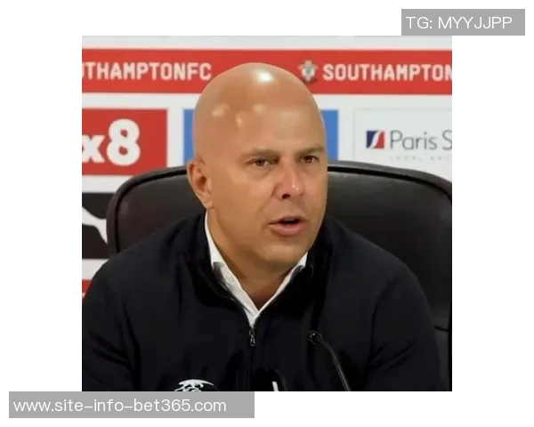 斯洛特分析曼联与对手长传数据并谈萨拉赫状态无忧